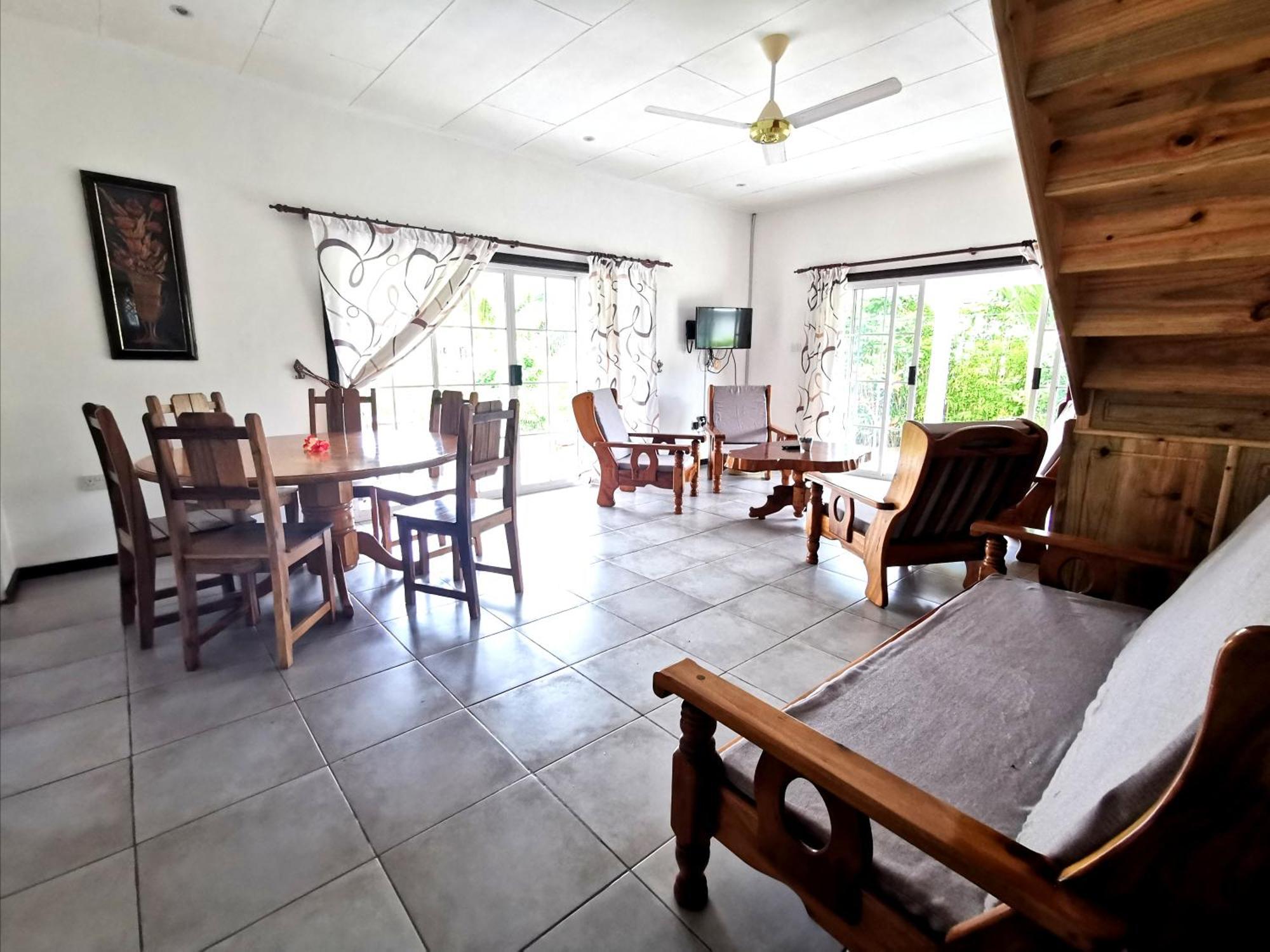 CHEZ MARVA Grande Villa COCO 3 à 12 personnes La Digue  Extérieur photo