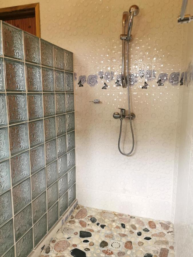 CHEZ MARVA Grande Villa COCO 3 à 12 personnes La Digue  Extérieur photo