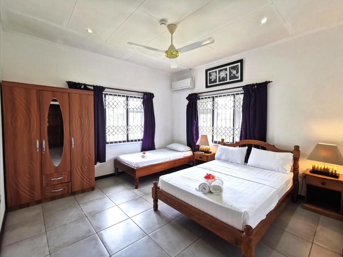 CHEZ MARVA Grande Villa COCO 3 à 12 personnes La Digue  Extérieur photo